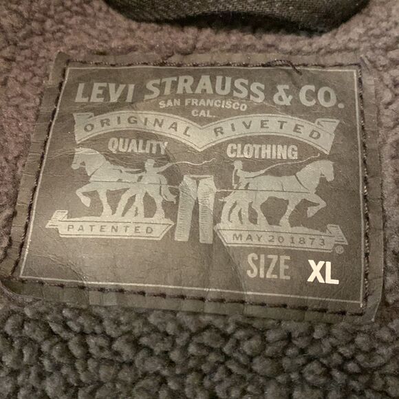 Levi’s, Sherpa, Truckers jacket, black , XL, near new condition - Picture 2 of 10